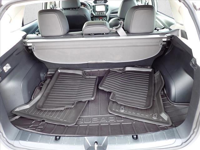Photo of 2019 Crystal White Pearl Subaru Impreza