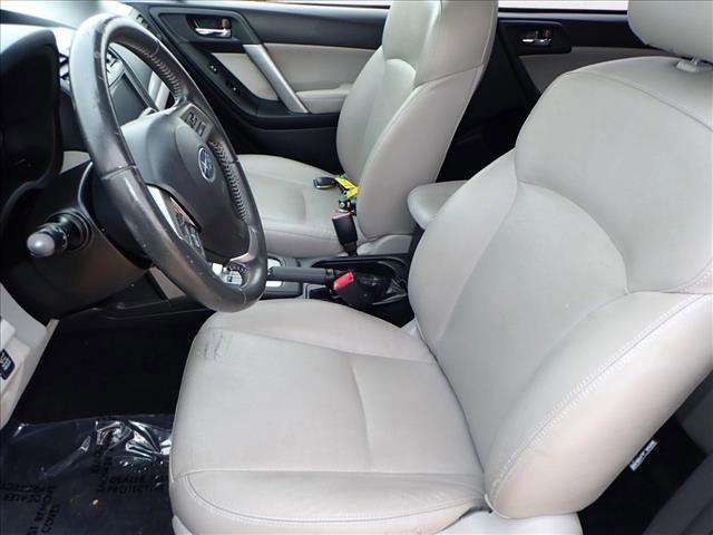 Photo of 2017 Satin White Pearl Subaru Forester