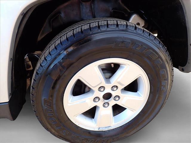 Photo of 2012 Bright Silver Metallic Jeep Liberty