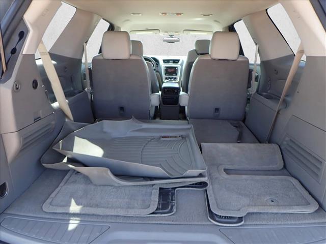 Photo of 2013 White Diamond Tricoat GMC Acadia