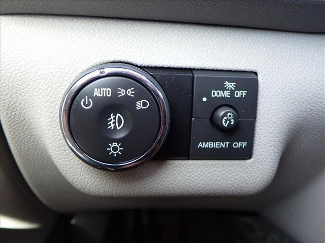 Photo of 2013 White Diamond Tricoat GMC Acadia