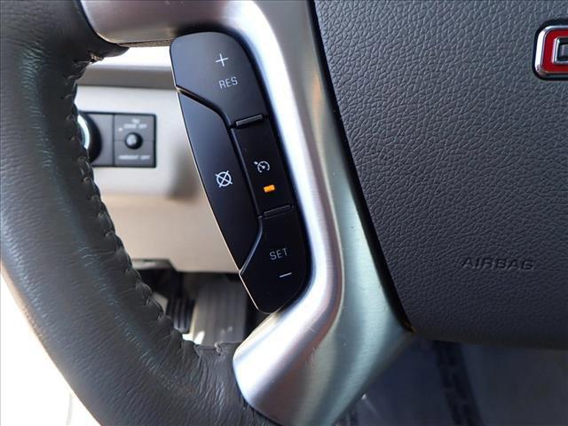 Photo of 2013 White Diamond Tricoat GMC Acadia