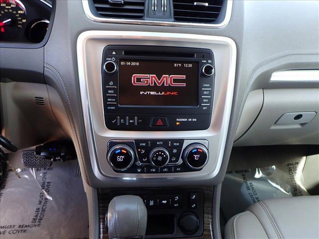 Photo of 2013 White Diamond Tricoat GMC Acadia