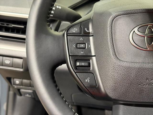 Photo of 2024 Gray Toyota Prius