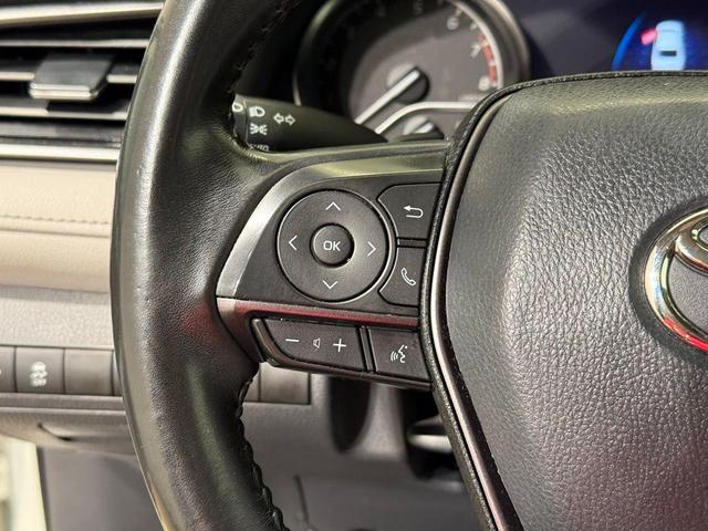 Photo of 2023 Ice Cap Toyota Camry