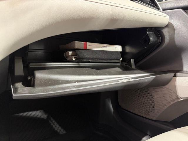 Photo of 2023 Ice Cap Toyota Camry
