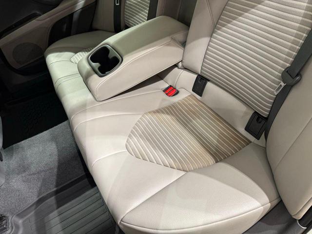 Photo of 2023 Ice Cap Toyota Camry