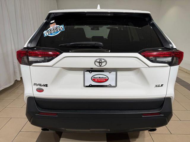 Photo of 2023 Ice Toyota RAV4