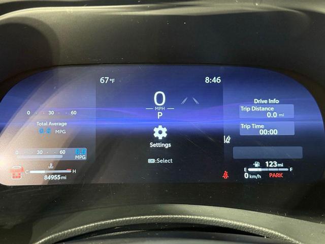 Photo of 2023 Moon Dust Toyota Highlander
