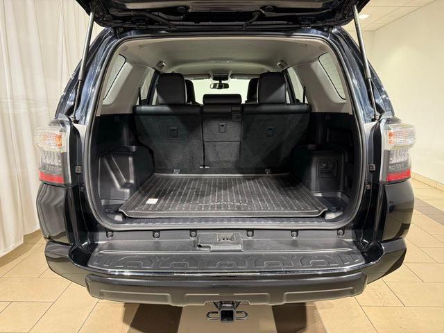 Photo of 2018 Midnight Black Metallic Toyota 4Runner