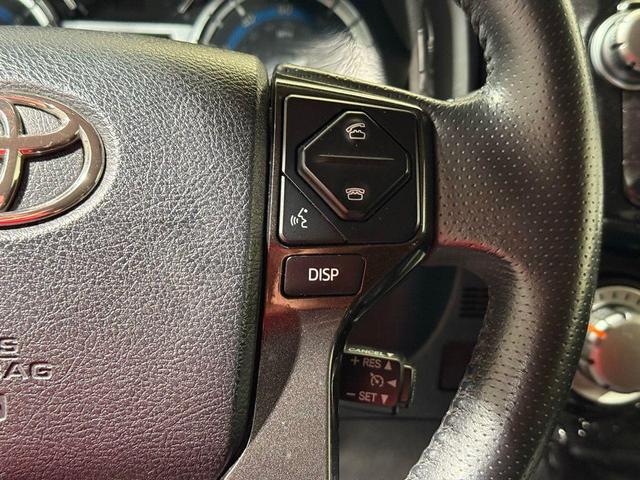 Photo of 2018 Midnight Black Metallic Toyota 4Runner
