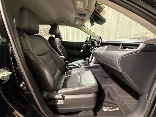 Photo of 2024 Jet Black Toyota Corolla Cross