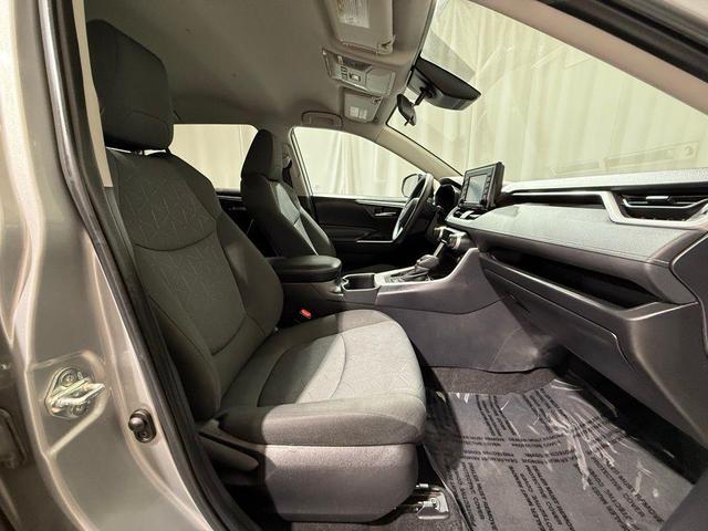 Photo of 2022 Silver Sky Toyota RAV4
