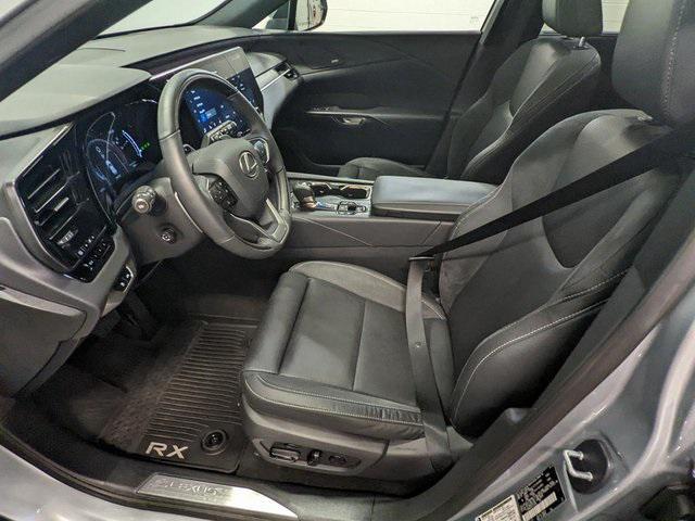Photo of 2023 Iridium Lexus RX 350