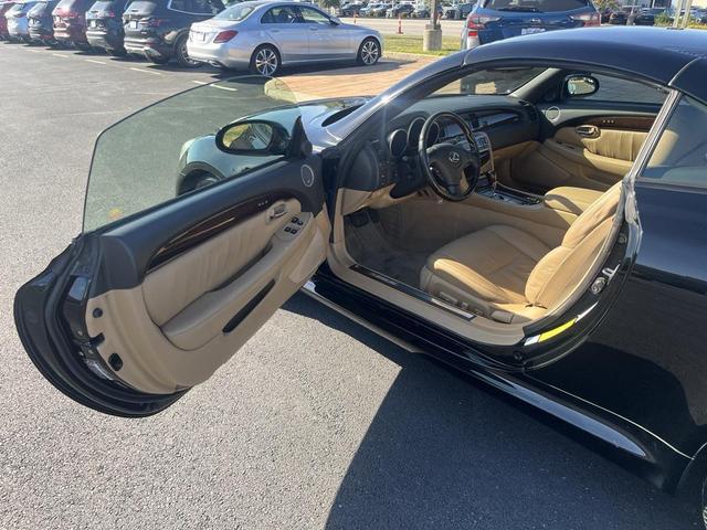 Photo of 2006 Black Lexus SC 430