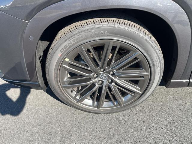 Photo of 2025 Cloudburst Gray Lexus TX 350