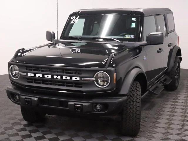 Photo of 2024 Shadow Black Ford Bronco