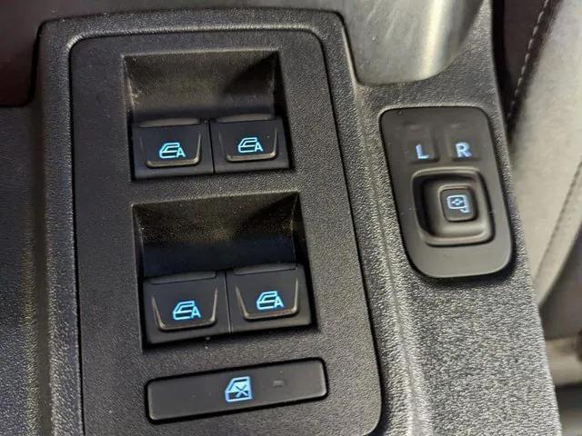 Photo of 2024 Shadow Black Ford Bronco