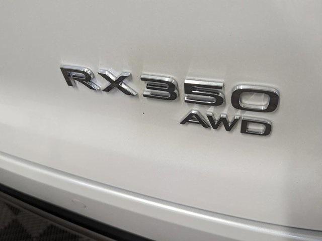 Photo of 2024 Eminent White Pearl Lexus RX 350