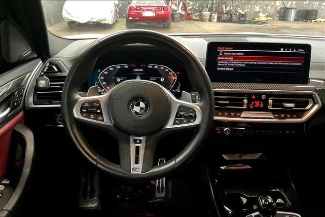 Photo of 2023 Mineral White Metallic BMW X3
