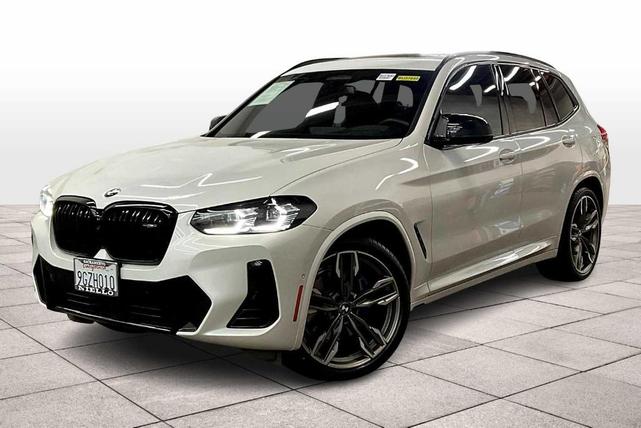 Photo of 2023 Mineral White Metallic BMW X3