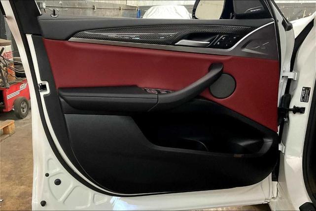 Photo of 2023 Mineral White Metallic BMW X3
