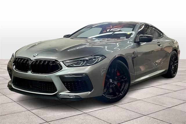 2022 BMW M8