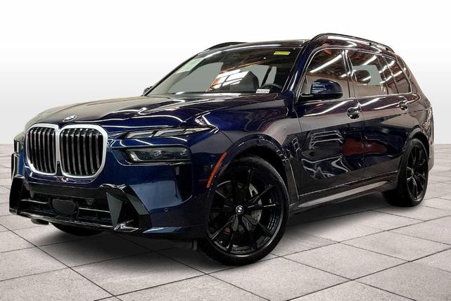 2023 BMW X7