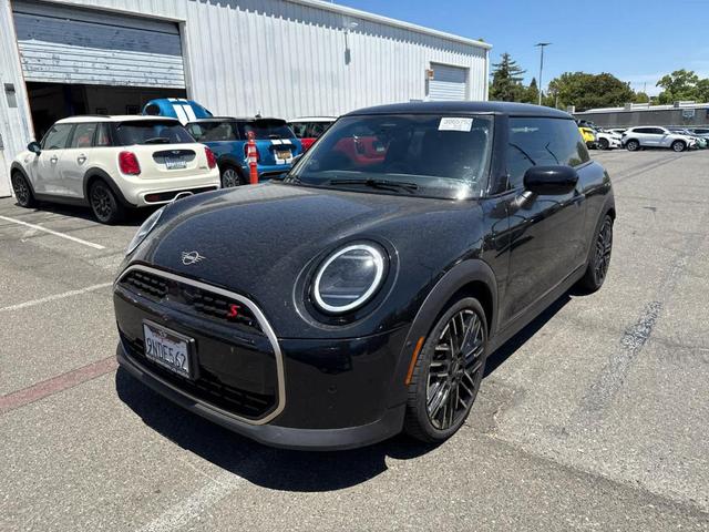 Photo of 2025 Midnight Black MINI Hardtop