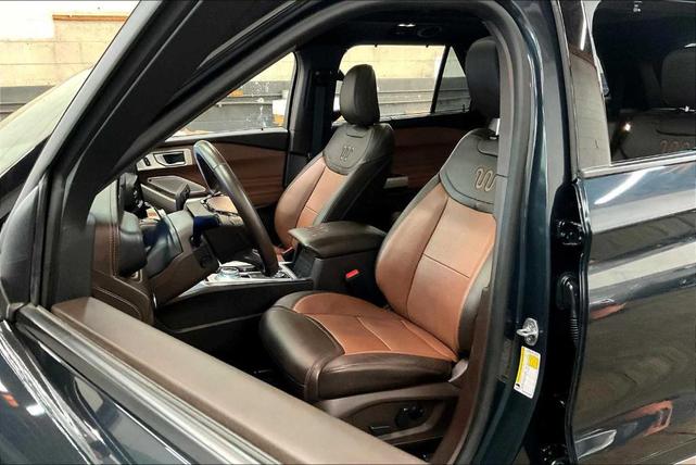 Photo of 2023 Stone Blue Metallic Ford Explorer