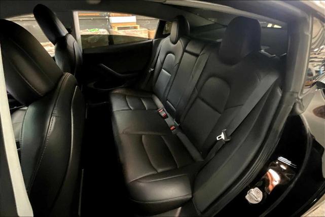 Photo of 2019 Black Tesla Model 3
