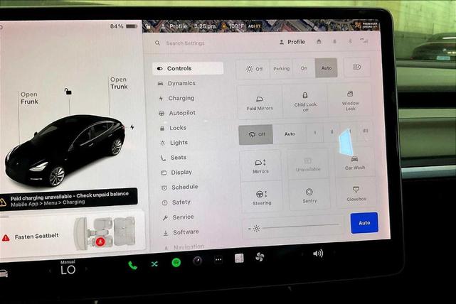 Photo of 2019 Black Tesla Model 3