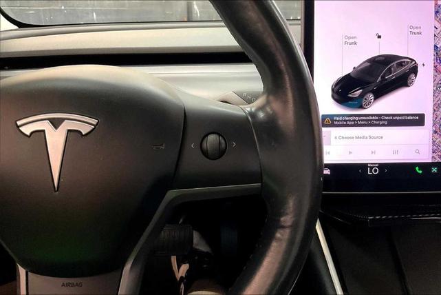 Photo of 2019 Black Tesla Model 3