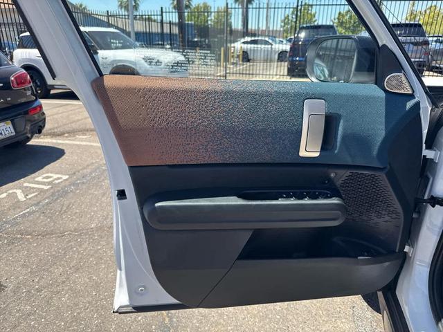 Photo of 2025 White Metallic MINI Countryman