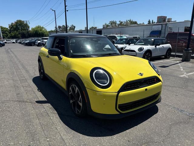 Photo of 2025 Yellow MINI Hardtop