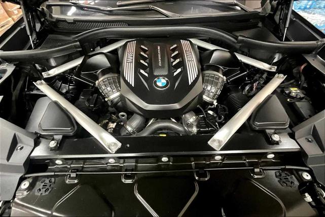 Photo of 2020 Black Sapphire Metallic BMW X5