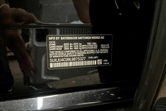 Photo of 2020 Black Sapphire Metallic BMW X5