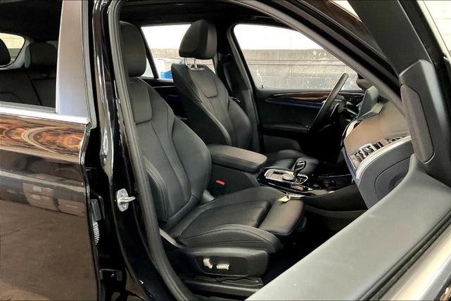 Photo of 2023 Black Sapphire Metallic BMW X3