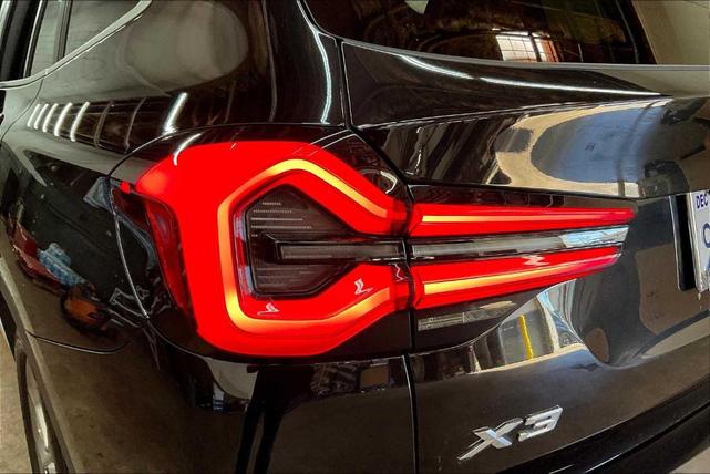 Photo of 2023 Black Sapphire Metallic BMW X3