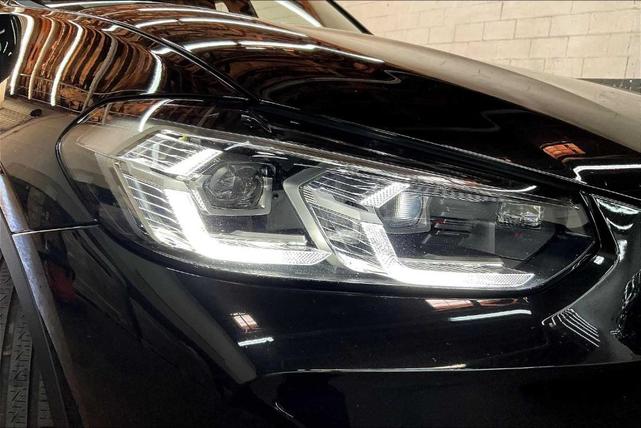 Photo of 2023 Black Sapphire Metallic BMW X3