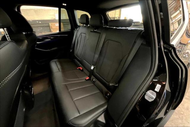 Photo of 2023 Black Sapphire Metallic BMW X3
