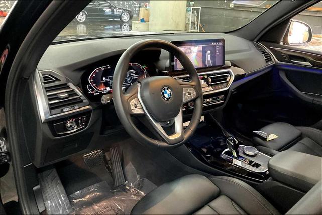 Photo of 2023 Black Sapphire Metallic BMW X3