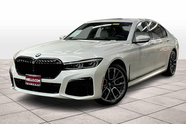 2022 BMW 750