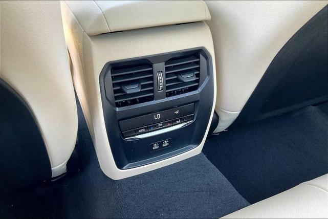 Photo of 2025 Jet Black BMW 330