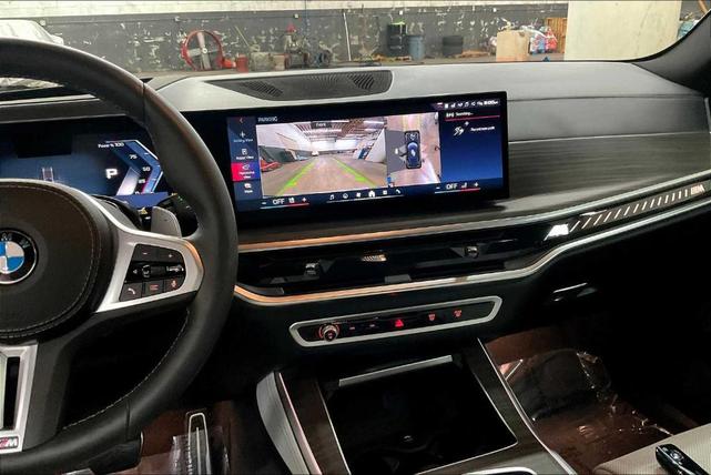 Photo of 2025 Black Sapphire Metallic BMW X5