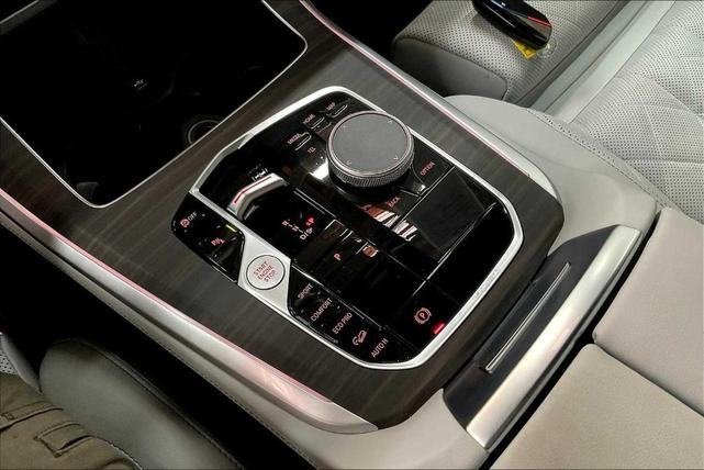 Photo of 2025 Black Sapphire Metallic BMW X5