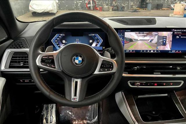 Photo of 2025 Black Sapphire Metallic BMW X5