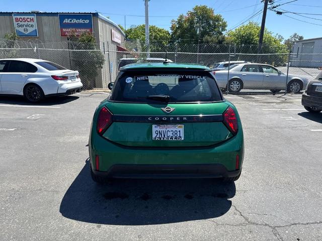 Photo of 2025 British Racing Green IV Metallic MINI Hardtop