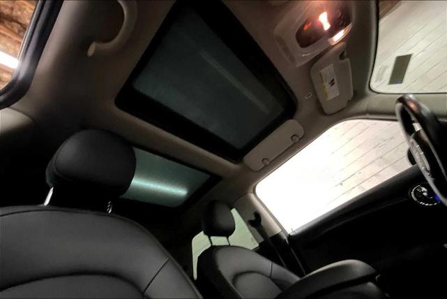 Photo of 2020 British Racing Green IV Metallic MINI Hardtop