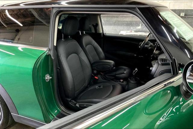 Photo of 2020 British Racing Green IV Metallic MINI Hardtop